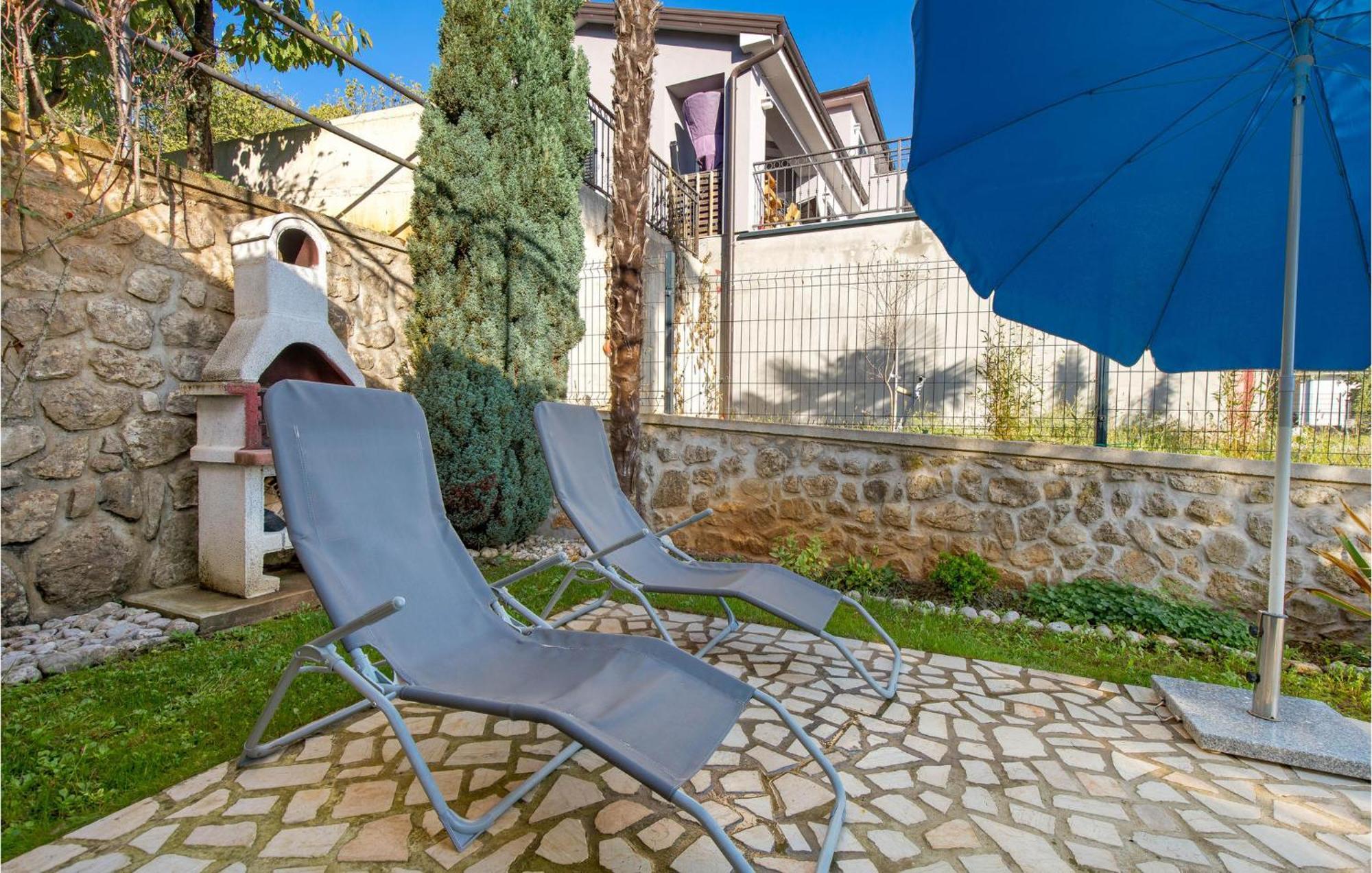 Stunning Apartment In Lovran With Kitchen מראה חיצוני תמונה